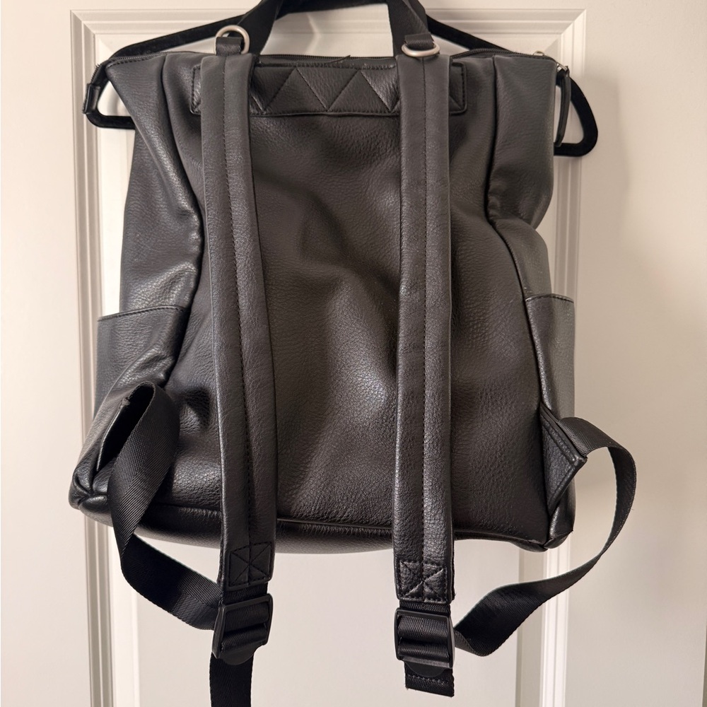 Freshly Picked Black Leather Backpack - Picture 2 of 4